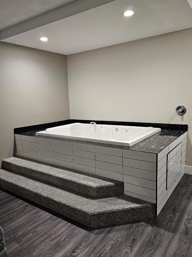 Western Budget Motel #1 Leduc/Nisku Ngoại thất bức ảnh